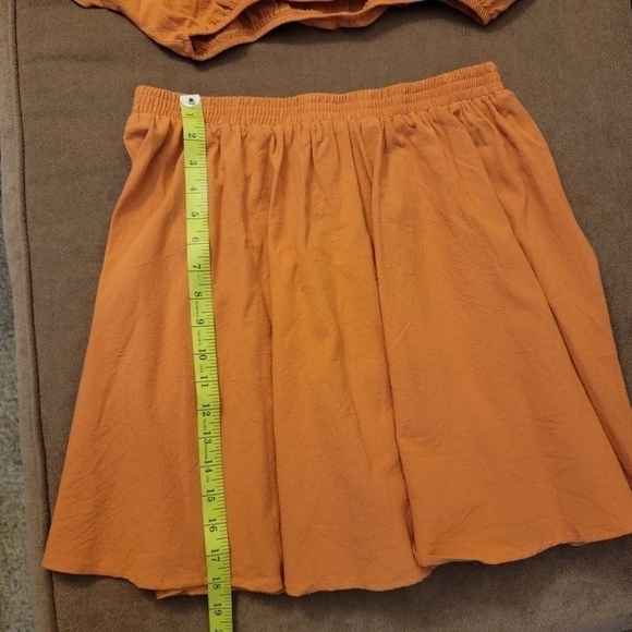 Cropped Top And Flared Skirt Set Size M - Picture 12 of 12